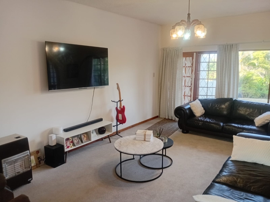 To Let 3 Bedroom Property for Rent in Blue Bend Eastern Cape